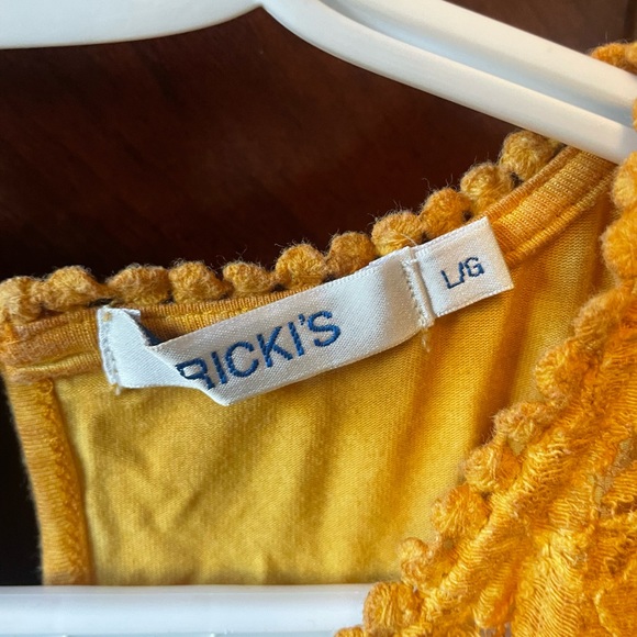 Ricki’s mustard large too stretchy and in mint condition - Picture 4 of 4